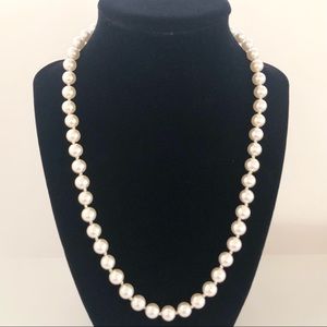 Vintage RMN Ivory Faux Pearl Knotted 19” Necklace